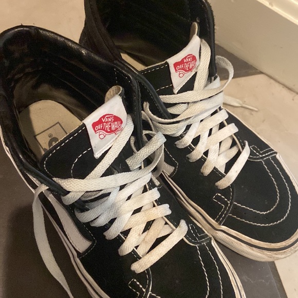 Vans high top sneakers - Picture 2 of 5